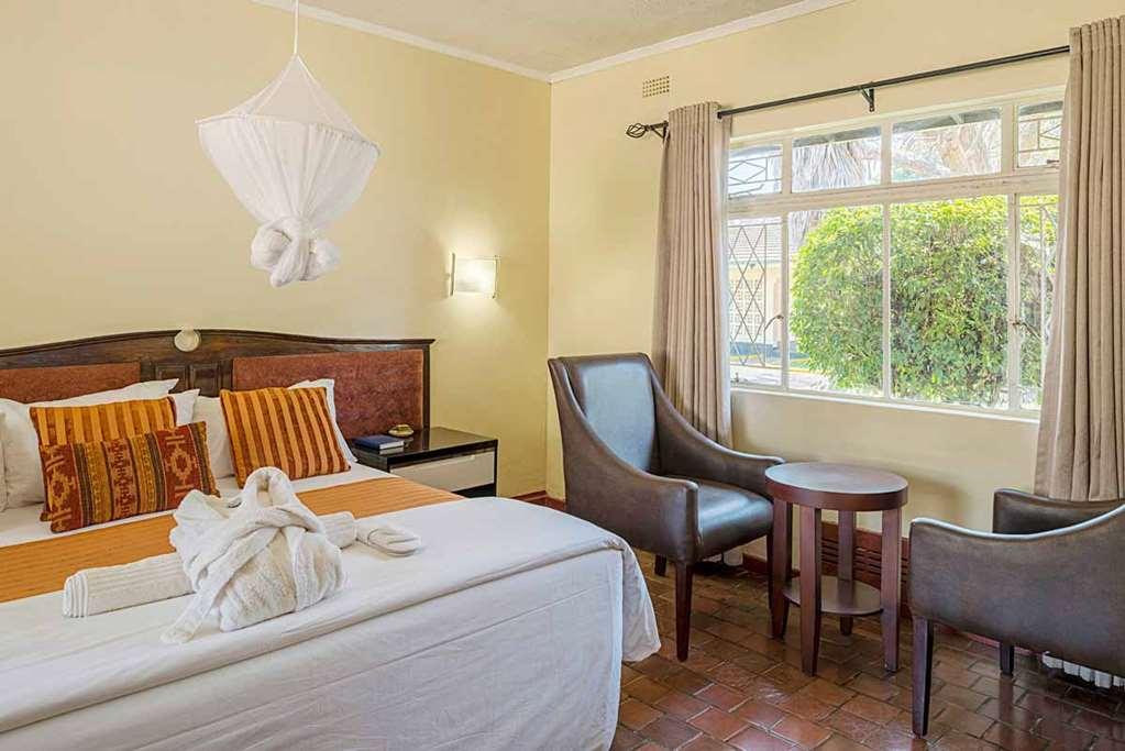 Kadoma Hotel & Conference Centre Bilik gambar