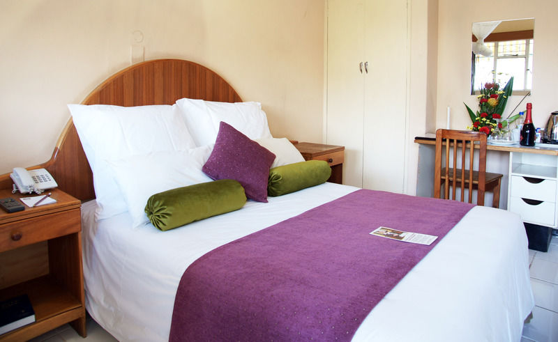 Kadoma Hotel & Conference Centre Luaran gambar