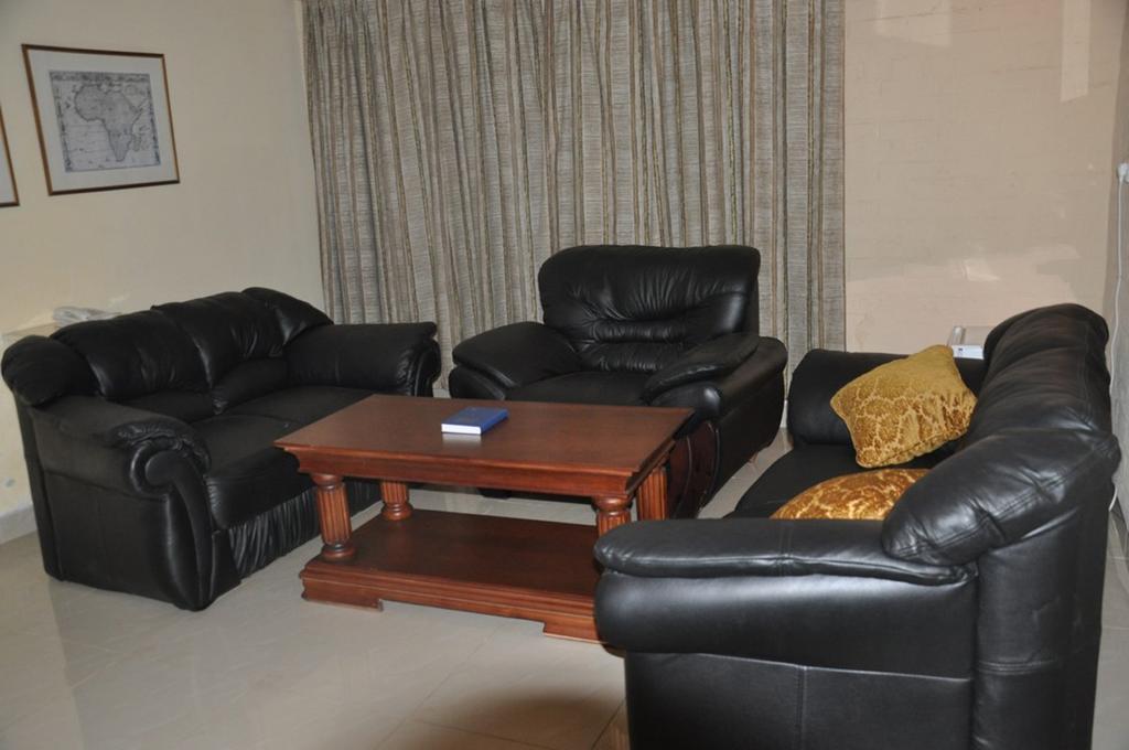 Kadoma Hotel & Conference Centre Bilik gambar